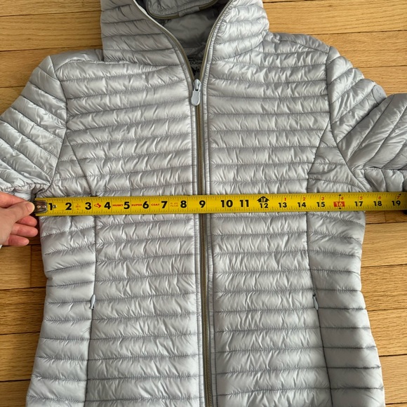 Like new Save the Duck Alexis lightweight puffer jacket in silver blue - Picture 13 of 16